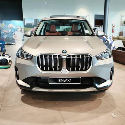 BMW X1 2.0 16V TURBO GASOLINA SDRIVE20I X-LINE STEPTRONIC